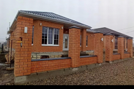 Дом 145 м² на участке 4,5 сот.